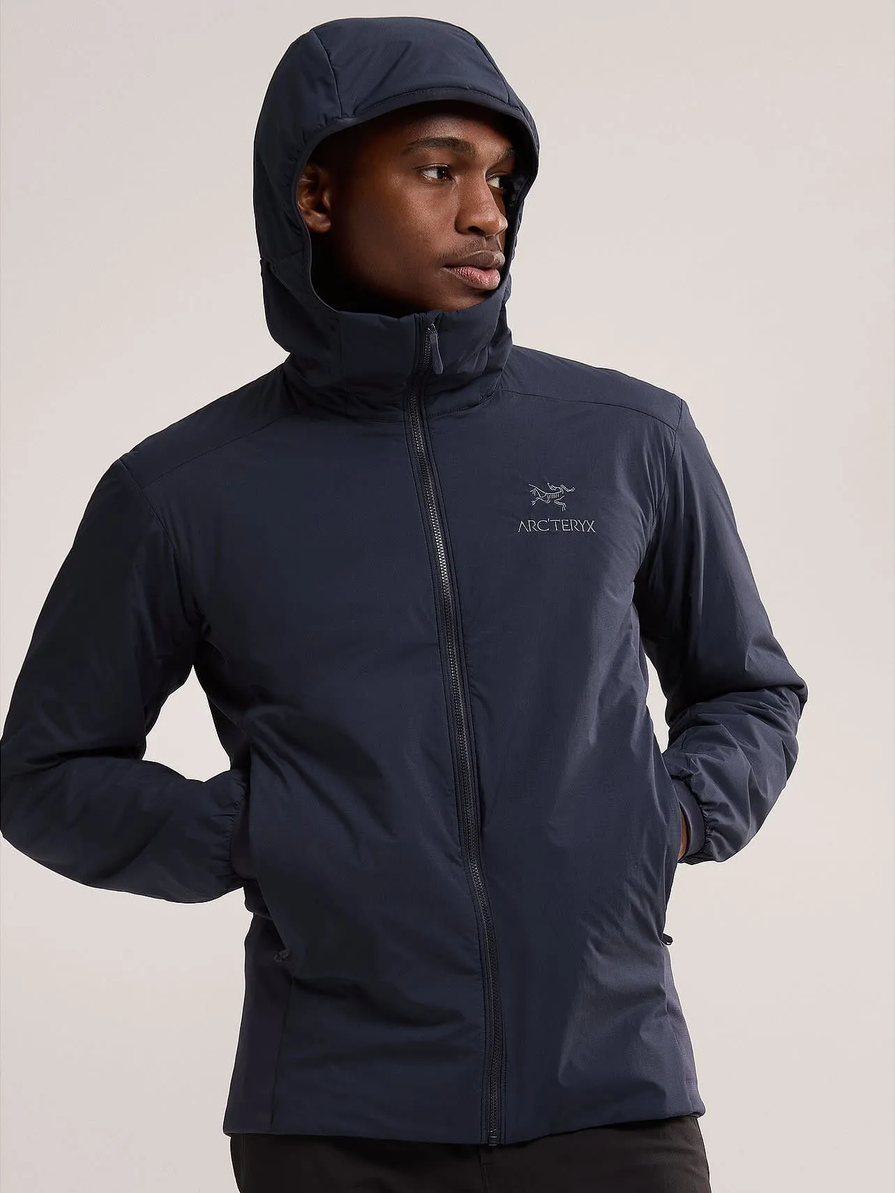 Arc'teryx Men's Atom Hoody Black Sapphire | Buy Arc'teryx Men's Atom Hoody Black Sapphire here | Outnorth