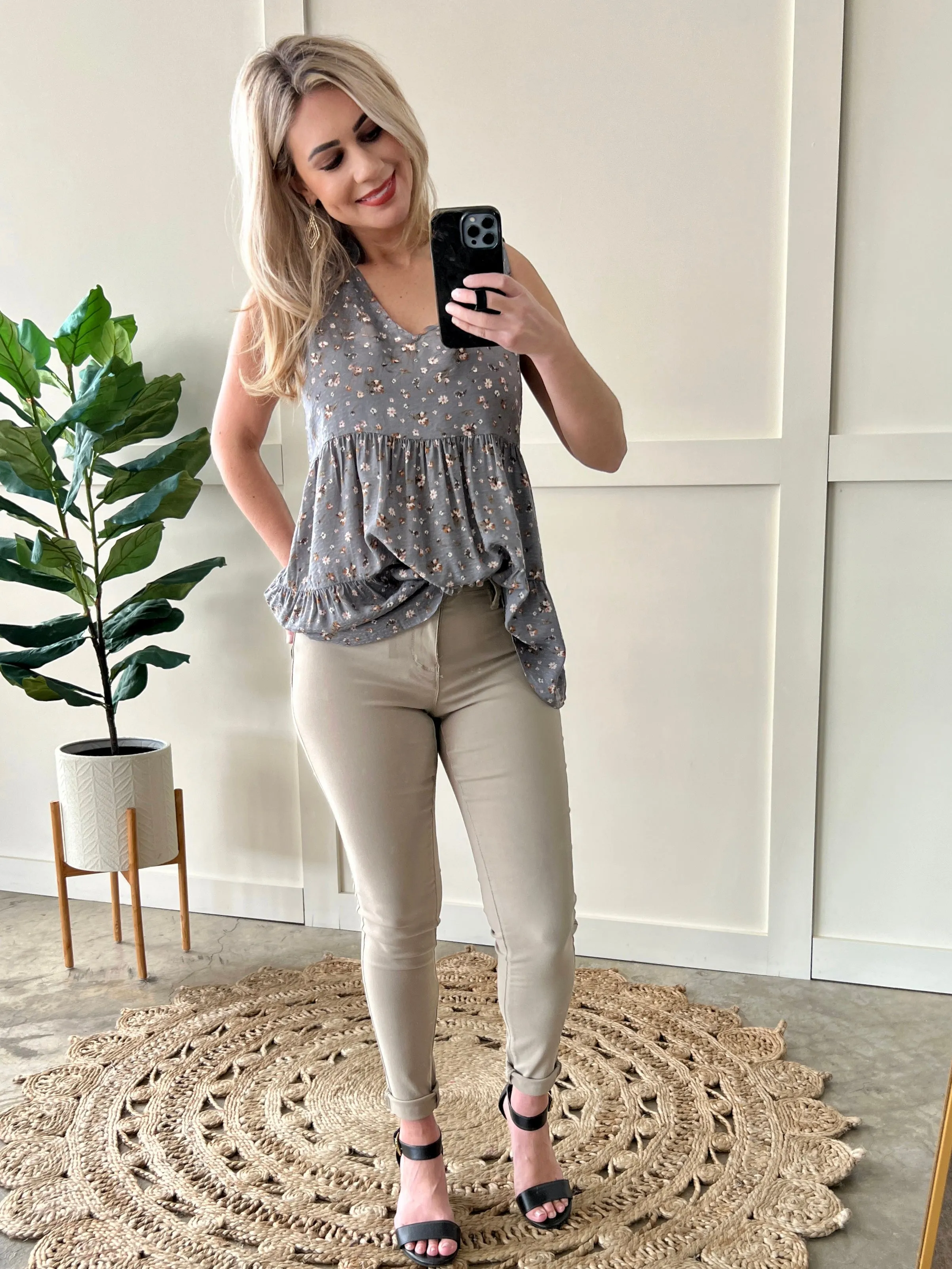 Hyperstretch Skinny Jeans in Tan