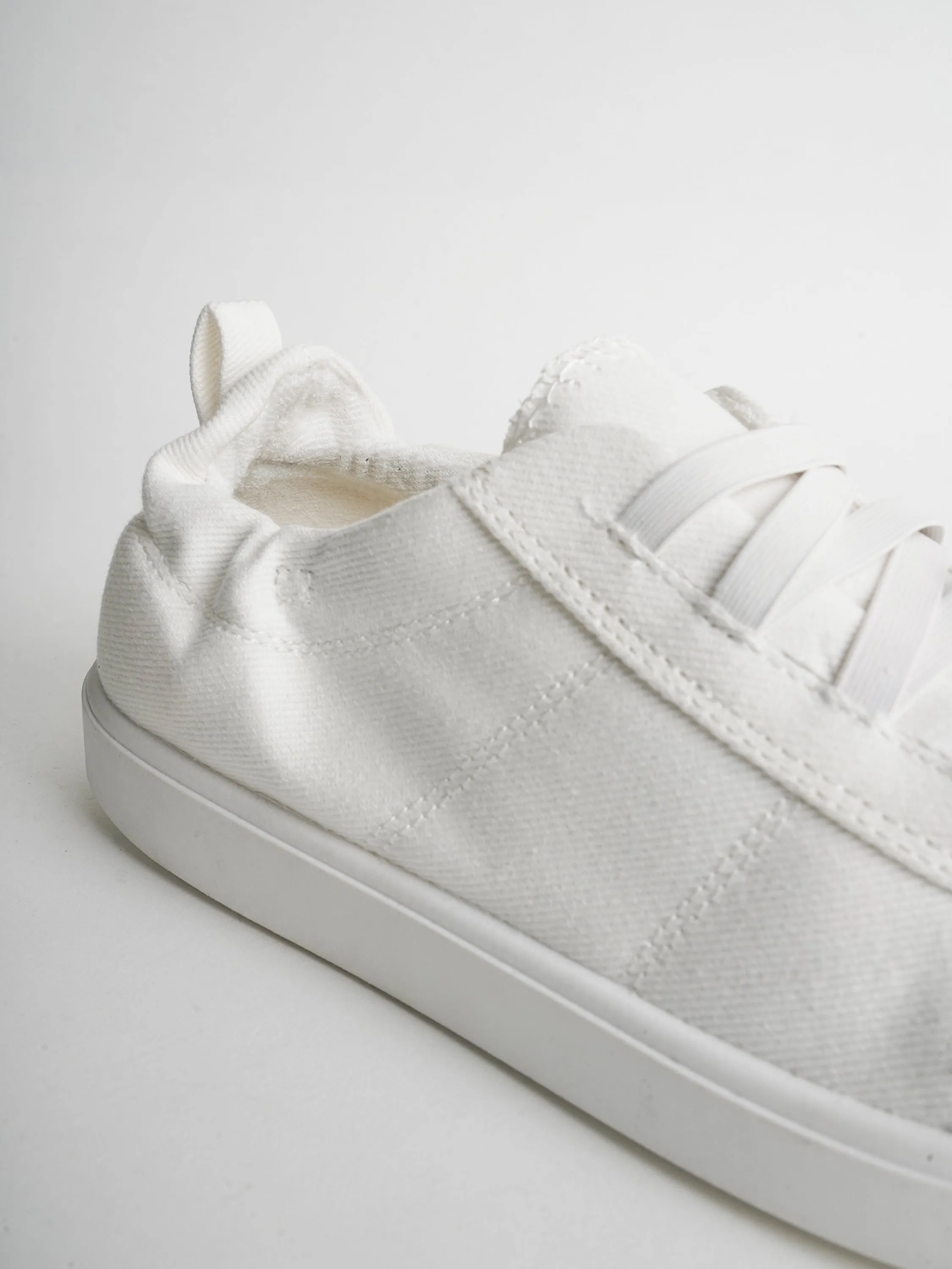 Taylor Low-top Slip-on Sneakers