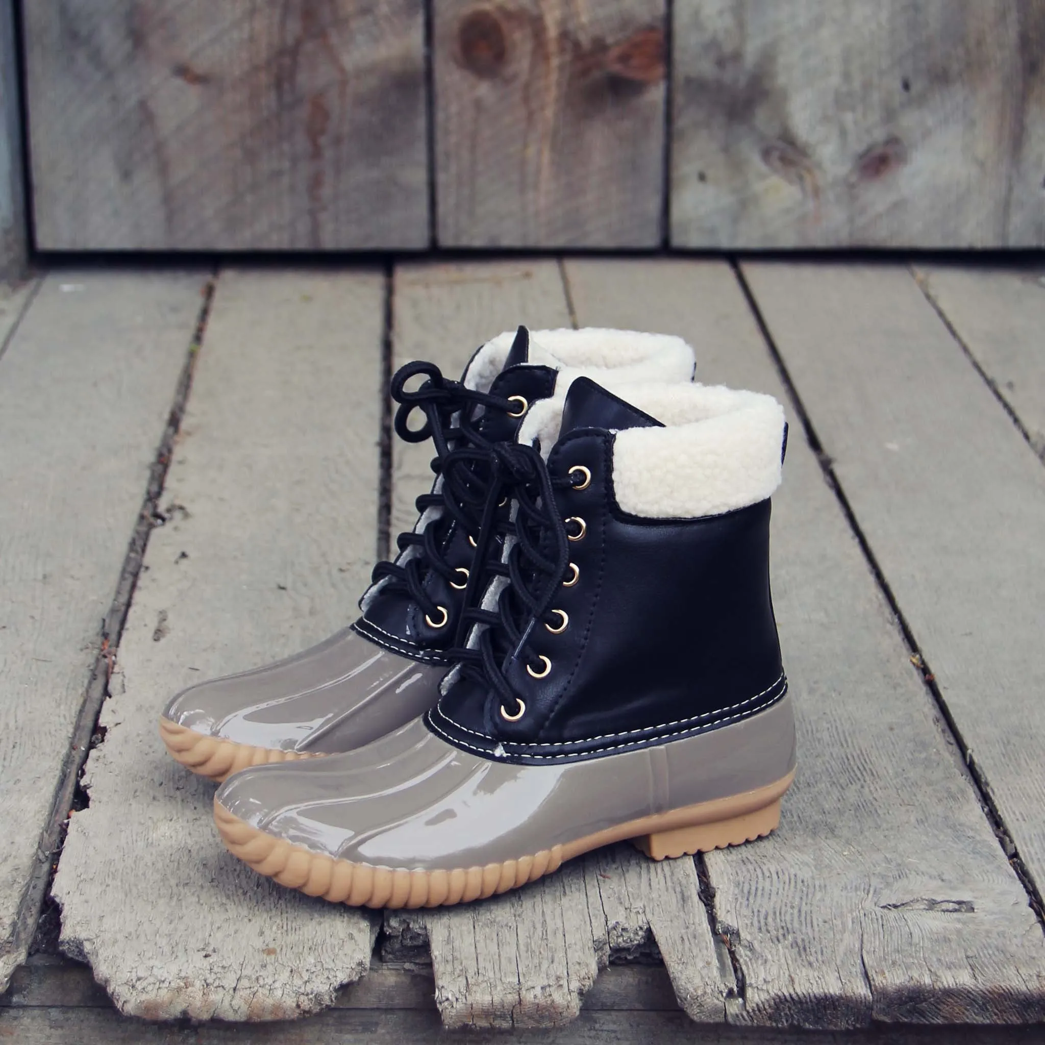 The Cozy Duck Boot in Black