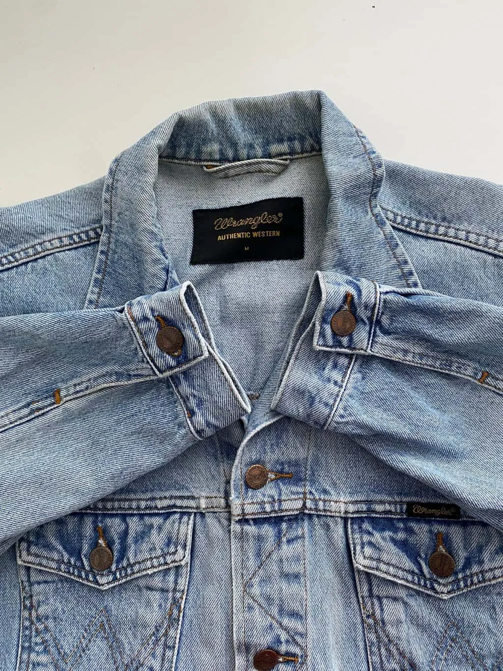 Vintage Wrangler denim jacket in pale blue – Large