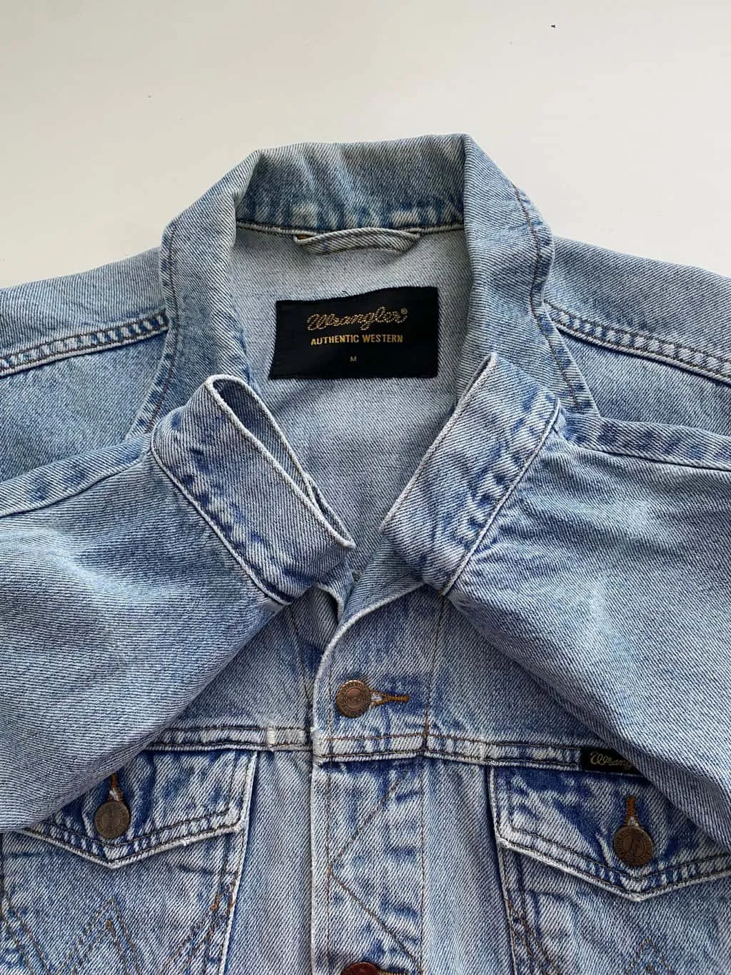 Vintage Wrangler denim jacket in pale blue – Large