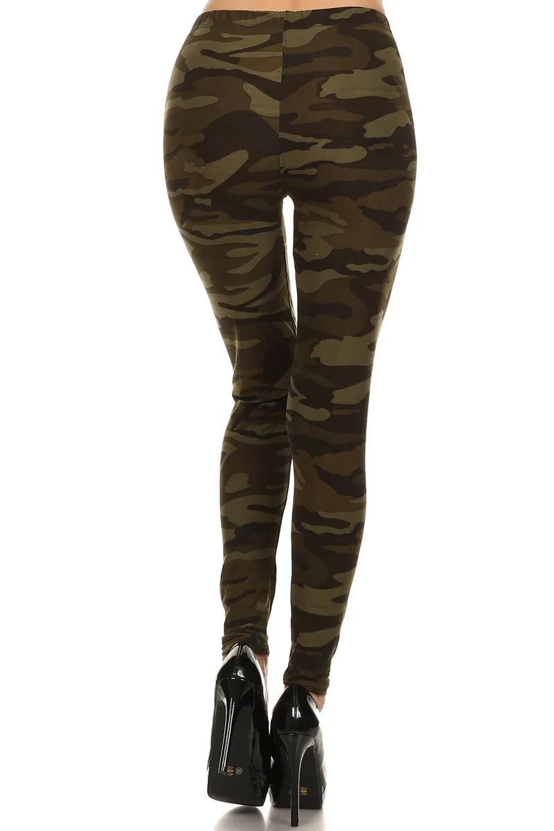 Women's Plus Dark Camouflage Pattern Printed Leggings - Olive Green